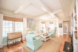 rental property in 2 Kings Way